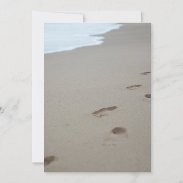 Cartão De Agradecimento Pegadas em uma praia branca em Moçambique (Frente)