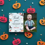 Cartão De Agradecimento Primeiro aniversario de Menino Moderno Cute Spooky<br><div class="desc">Moderno Cute Estranho Um Garoto De Halloween Primeiro Cartões de agradecimentos De Aniversário. (Foto de Ryan Gagnon no Unsplash. Por favor,  substitua-o pelo seu.)</div>