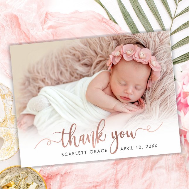Cartão De Agradecimento Rose Gold Script Newborn Baby Photo Obrigado (Criador carregado)