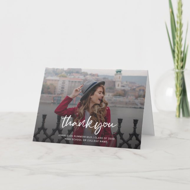 Cartão De Agradecimento Script de Foto de Formando Graduação 2025 (Frente)