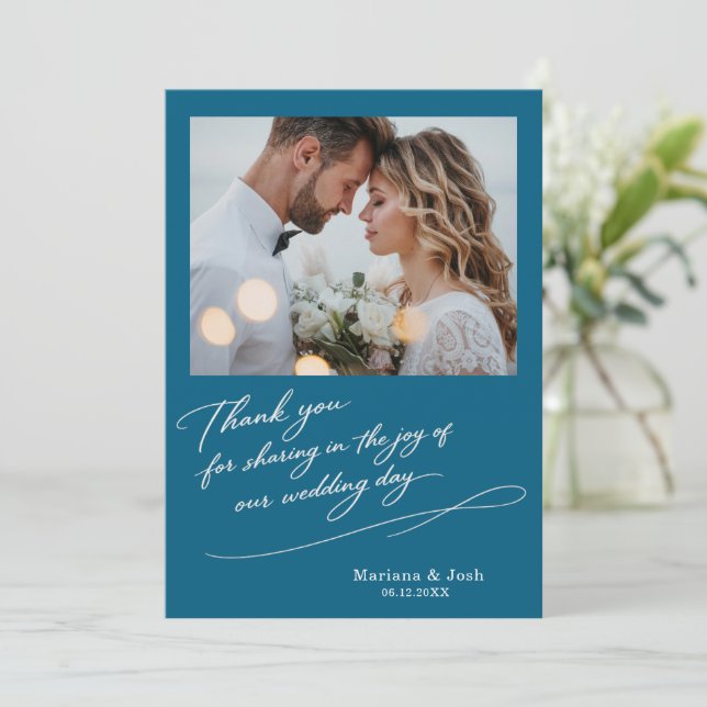 Cartão De Agradecimento Script Modern Wedding 2 Photos Thank You Card (Em pé/Frente)
