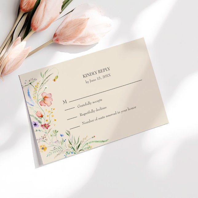 Cartão De Agradecimento Taupe Wildflower Meadow Weding RSVP Card (Taupe Wildflower Meadow Wedding RSVP Card on a sunny table with pale pink flowers.)