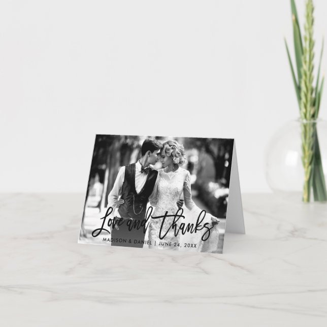 Cartão De Agradecimento Texto de Pincel Obrigados de Amor Preto e Branco N (Frente)