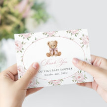 Urso de Pelúcia, Laço Rosa, Flores Rosas, Chá de B