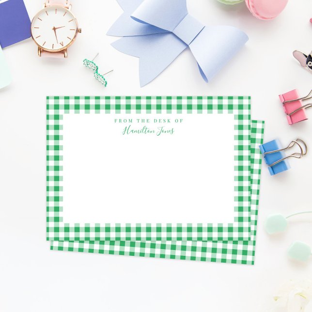 Cartão De Agradecimento Verificação de Gingham Verde da Mesa (preppy Kelly green and white gingham check personalized with their name stationery for kids)