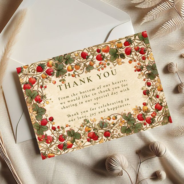 Cartão De Agradecimento Vintage Strawberry Garden Wedding (Criador carregado)