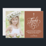 Cartão De Agradecimento Whimsical Terracotta Primeira Foto Sagrada da Comu<br><div class="desc">Script Whimsical Terracotta Primeiro Cartões de agradecimentos Fotográfico da Comunidade Sagrada | Envie obrigados para a família e amigos com este obrigado de comunhão personalizável, com sua placa plana. Ele apresenta uma escrita caprichosa sobre um fundo de terracota e um padrão de quatrefoil. Este elegante cartões de agradecimentos fotográfico também...</div>