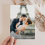 Cartão De Agradecimento white frame wedding photo thank you card<br><div class="desc">A modern wedding photo card with a wonderful image of the newly weds and a classic white frame.  Add a personal thank you message and you can upload your own wedding photo.</div>
