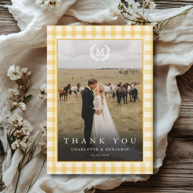 Cartão De Agradecimento Yellow Gingham Monographic Crest 2 Foto (Yellow Gingham Monogram Crest 2 Photo Thank You Card)