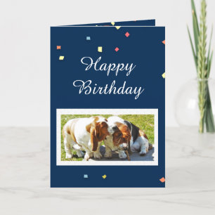 Cartão de aniversário bonito com cães & balões