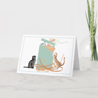 Cartão de Aniversário de Gatos Fofos Abrindo um Pr