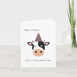 Cartão de aniversário de vaca em bruto
