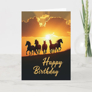 Cartão de Aniversário do Cavalo Galopante ao Pôr d