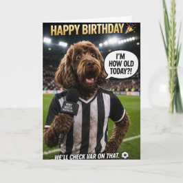 Cartão de aniversário engraçado de futebol com pia