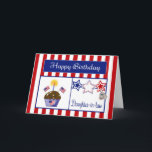 Cartão de aniversário militar da nora<br><div class="desc">Este cartão de aniversário patriótico fará sua nora militar sorrir. Este cartão colorido caracteriza um fundo listrado vermelho e branco, o cupcake do chocolate com estrelas, bandeiras americanas, um coração da bandeira e uma vela, umas estrelas do vermelho, as brancas & as azuis, um Tag de cão gravado com os...</div>