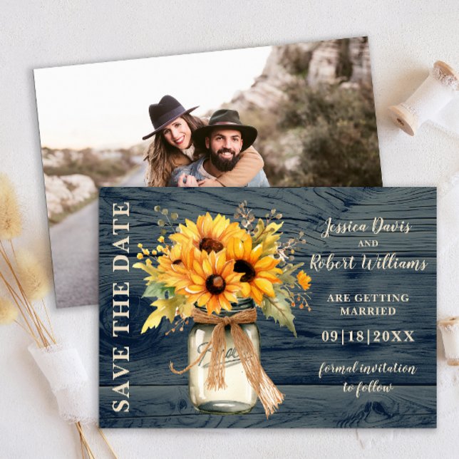 Cartão de Anúncio de Data de Casamento com Girassó (rustic sunflower string lights save the date photo card)