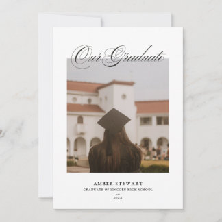 Cartão de Anúncio de Foto de Formatura com Letra E