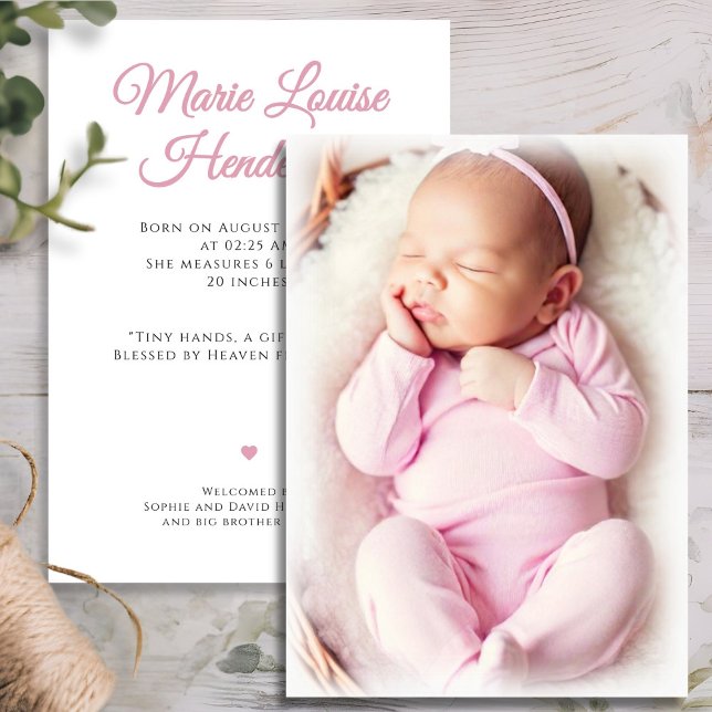 Cartão de Anúncio de Foto de Nascimento de Bebê Ro (Pink Baby Girl Photo Birth Announcement Card)