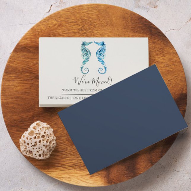 Cartão de Anúncio de Movimento Pequeno do Cavalo d (Small moving announcement cards watercolor coastal blue seahorse art by Victoria Grigaliunas)