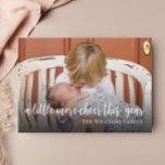 Cartão de Anúncio de Nascimento de Natal Elegante<br><div class="desc">Compartilhe a notícia que você adicionou um pouco mais de alegria este ano com este elegante cartão de Natal fotográfico. Personalize com 1 foto na frente e 3 fotos na parte de trás, juntamente com toda a informação de parto do seu bebê. Visite a minha coleção de cartões de Natal...</div>