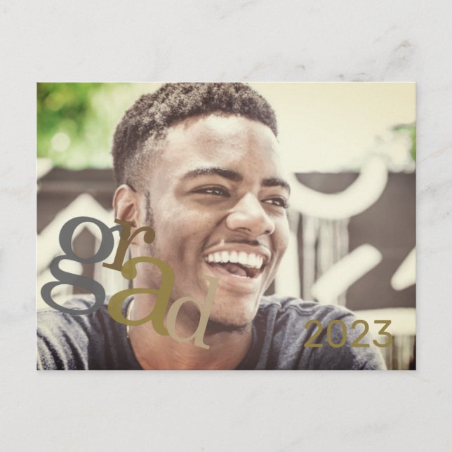 Cartão de Anúncio de Tons Marrons Formando 2023 (Frente)