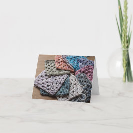 Cartão de artesanato quadrado da vovó crochet