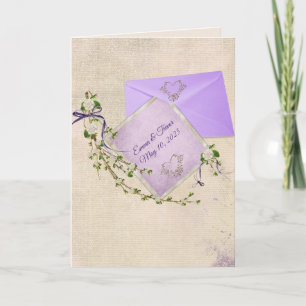 Cartão de casamento com envelope roxo