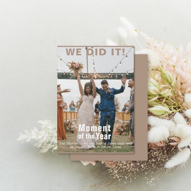 Cartão de Cobrir da Revista de Edição de Fotografi (Wedding Add Photo Fun Magazine Cover Announcement Card (front and back))