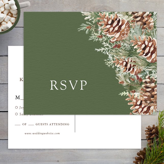 Cartão de Confirmação de Presença de Casamento Boh (Green Boho Pinecone Evergreen RSVP Wedding Postcard by Painted Paperie
)