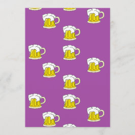 Cartão De Conselho Copo de cerveja espumante em roxo