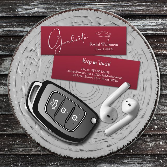 Cartão De Contato Detalhes da Classe do Nome de Graduação Crimson (Small crimson red Graduation Calling Cards are 3" x 1", hand out to friends keep in touch )