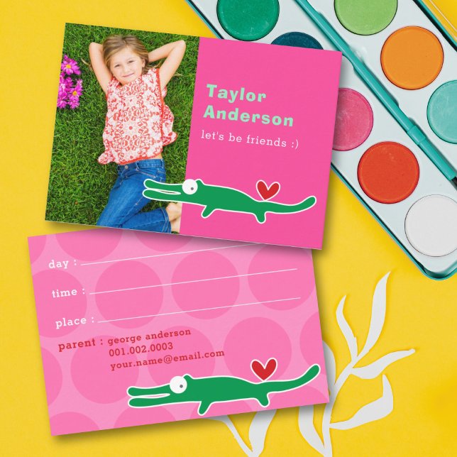 Cartão De Contato Foto de Jacaré Verde de Desenho Animado Fofo Data  (Criador carregado)