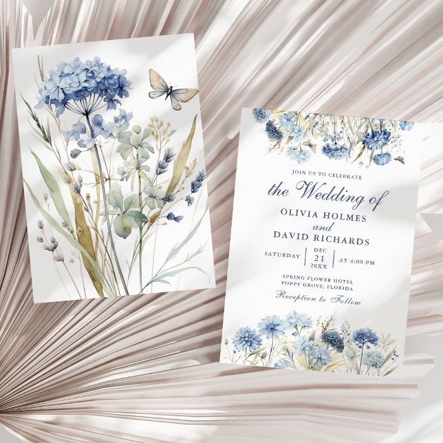 Cartão de Convite de Casamento Blue Wildflower (Boho French Blue Wildflower Meadow Wedding Invite on a sunny dry palm leaf.)