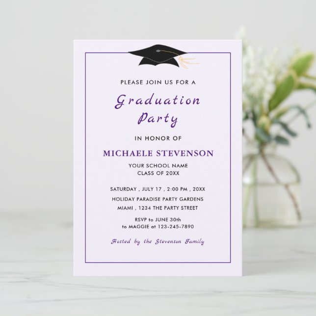 Cartão de Convite de Formatura com Texto Roxo Eleg (Em pé/Frente)