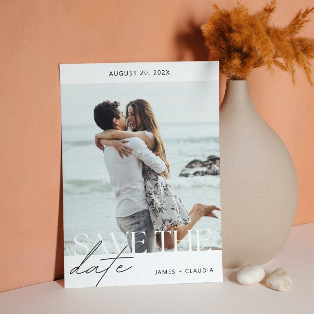 Cartão de Data de Salvamento de Foto de Praia Mode (Simple Modern script white chic photo save the date invitation)