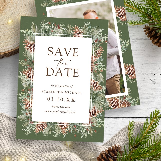 Cartão de Data de Salvamento Verde com Foto (Photo Hunter Green Watercolor Pine 
Evergreen Save The Date Card by Painted Paperie
)