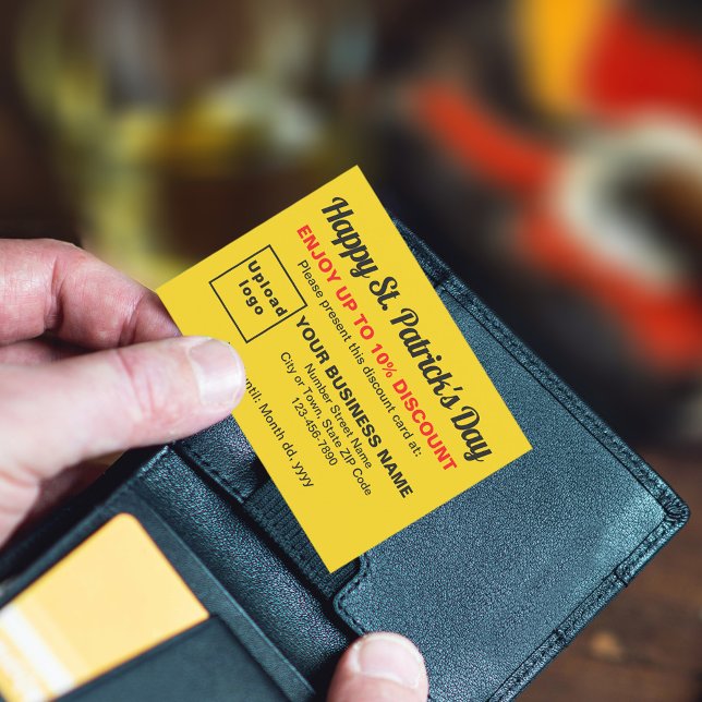 Cartão de Desconto Amarelo Santa Patrick (Attract more customers this Saint Patrick's Day. Business Saint Patrick yellow discount card.)