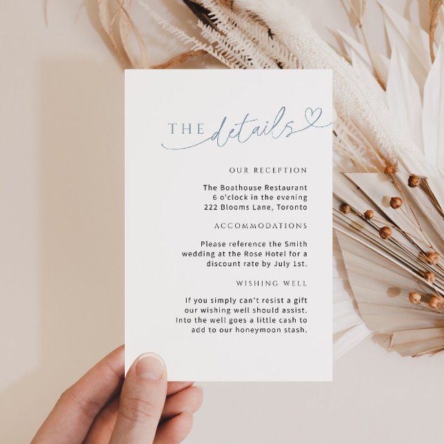 Cartão de Detalhe Azul Mínimo com Coração (Criador carregado)