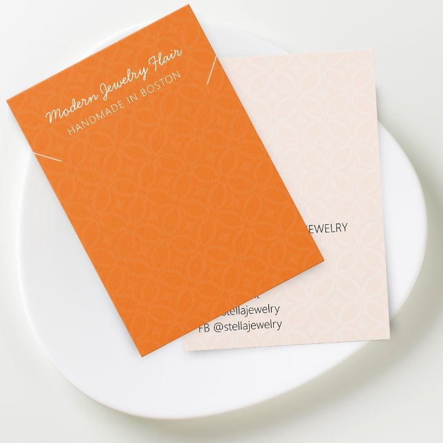 Cartão de Exposição de Colar Laranja com Padrão Mo (Modern Pattern Orange Necklace Display Card)