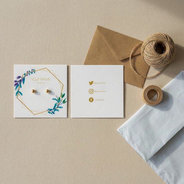 Cartão de expositor de flores de ouro geométrico (Geometric gold flower wreath earring display card.)