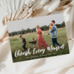 cartão de férias de natal de cereja a cada momento<br><div class="desc">cartão de natal alegre com uma imagem de família personalizada. Sinta-se livre para personalizar a foto e o texto da imagem de feriado.</div>
