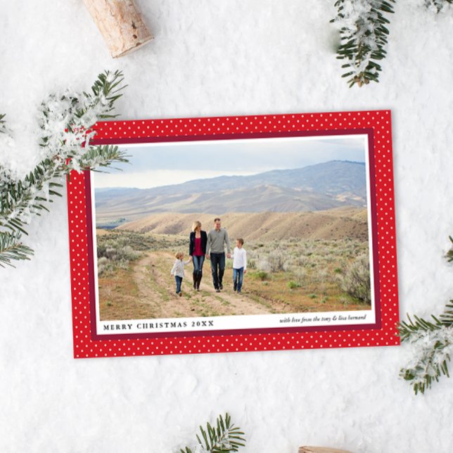 Cartão de Férias Flat de Pré-Disquete de Quadro Ve (Bold red and white polka dot framed family photo and caption text Christmas holiday cards)