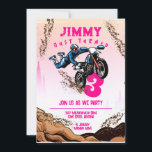 Cartão de Festa de aniversário Biker Kid Stirt Stu<br><div class="desc">Celebre o dia especial do seu filho com uma festa de aniversário temática de motociclista empolgante! Nossos cartões de convite personalizados apresentam uma bicicleta dublê, perfeita para a celebração do seu dublê. Convide todos os seus amigos e deixe a festa começar! Com uma festa temática, seu filho e seus convidados...</div>