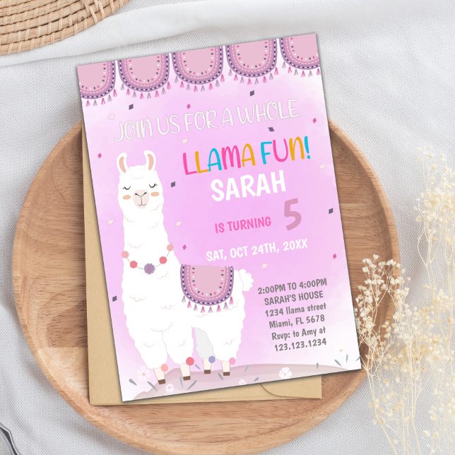 Cartão de Festa para Meninas ou Crianças (Purple Back Llama Birthday Invitations)
