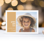 Cartão De Festividades 1 Foto Simples, Mínimo Amor de Paz de Natal<br><div class="desc">Padrão de Xadrez simples no verso - Um Cartões de natal minimalista com 1 foto quadrada e caligrafia moderna. Coloque suas fotos em quadrados antes de carregar.</div>