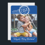 Cartão De Festividades 2024 FOTO DO NATAL CHRISTMAS FOTO engraçada, bela<br><div class="desc">por kat massard >> www.simplysweetPAPERIE.com <<< design divertido com carimbo de aprovação de Papais noeis autênticos - LISTA NICE! Seus filhos conseguiram? DICA 1. Para redimensionar/reposicionar a foto, pressione o botão "personalizar". 2. Você também pode alterar as fontes, mover e adicionar mais texto! PRECISA DE AJUDA PARA FAZER SUA FOTO...</div>