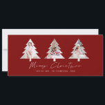 Cartão De Festividades 3 Fotos em forma de árvore Borgonha Feliz Natal<br><div class="desc">Mínima 3 Fotos em forma de árvore Borgonha Feliz Natal. Disponível digitalmente e impresso. Feliz Natal está em um roteiro de na moda. Substitua facilmente as três imagens de amostra por suas próprias e personalize com seus nomes na frente.</div>