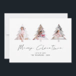 Cartão De Festividades 3 Fotos em forma de árvore Calendário 2026 Feliz N<br><div class="desc">3 Fotos em forma de árvore Calendário 2026 Feliz Natal. Disponível digitalmente e impresso. Feliz Natal está em um roteiro de na moda. Substitua facilmente a amostra de três imagens por suas próprias e personalize com seus nomes na frente e com a saudação de feliz ano novo no verso. Um...</div>