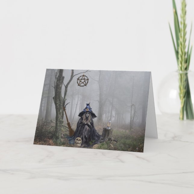 Cartão De Festividades A Bruxa do Dia das Bruxas (Frente)