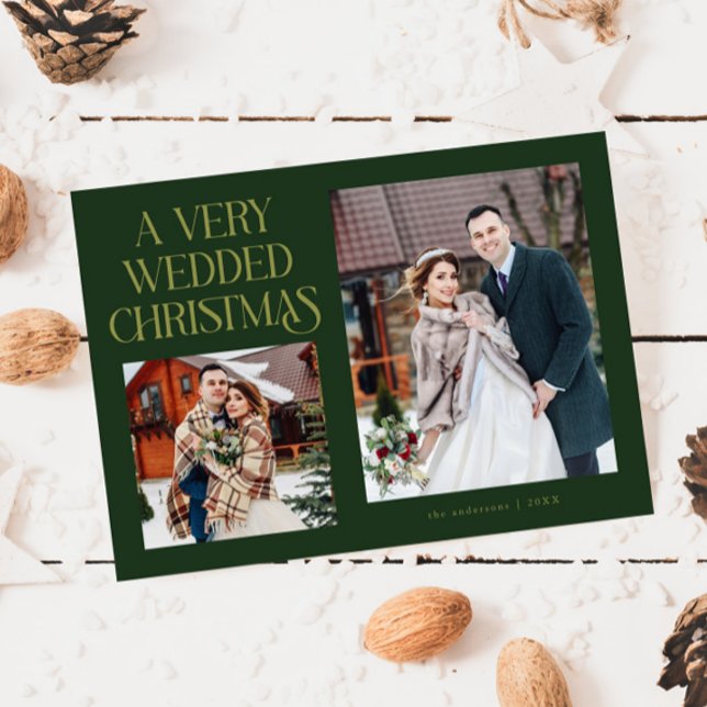 Cartão De Festividades A Very Wedded Christmas Newlywed Photo Green (Criador carregado)